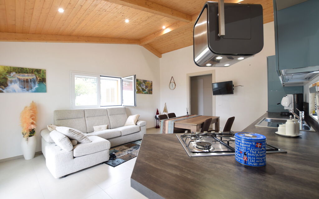 La Dimora di Diana: Autumn, Kitchen, Living Room, Spring, Summer