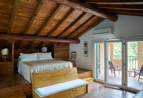 Casa Mancini, Holiday Villa, San Galgano: Autumn, Bedroom, Spring, Summer