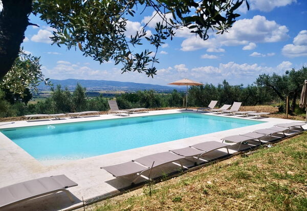 Villa Santa Chiara: Autunno, Estate, Giardino, Piscina, Primavera