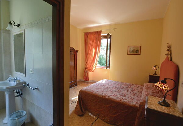 Villa Santa Chiara: Autunno, Camera da letto, Estate, Primavera