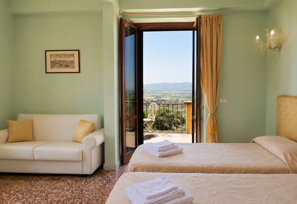 Villa Santa Chiara: Autunno, Camera da letto, Estate, Primavera