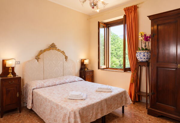 Villa Santa Chiara: Autunno, Camera da letto, Estate, Primavera
