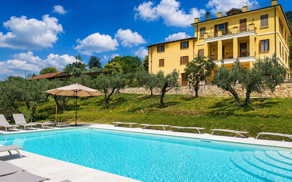 Villa Santa Chiara: Autumn, Balcony / Terrace / Patio, Garden, Pool, Spring, Summer