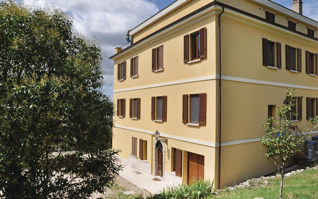 Villa Santa Chiara: Autumn, Balcony / Terrace / Patio, Garden, Spring, Summer
