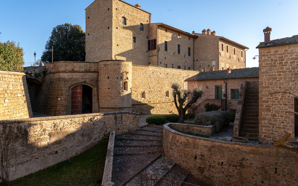 La Veduta - la Finestra su Castelfalfi: Activities, Autumn, Outdoor, Spring, Summer