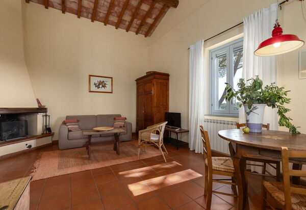 La Certaldina, Luna Apartment: Autumn, Living Room, Spring, Summer