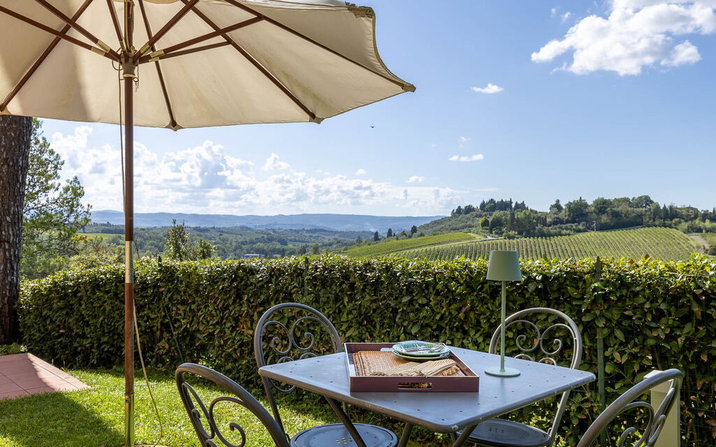 La Certaldina, Luna Apartment: Autumn, Garden, Spring, Summer