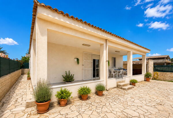 Villa Franca: Autunno, Balcone / Terrazza / Patio, Estate, Giardino, Primavera