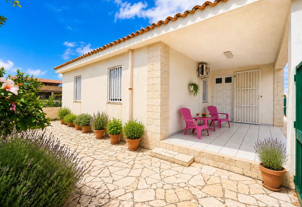 Villa Franca: Autunno, Balcone / Terrazza / Patio, Estate, Giardino, Primavera