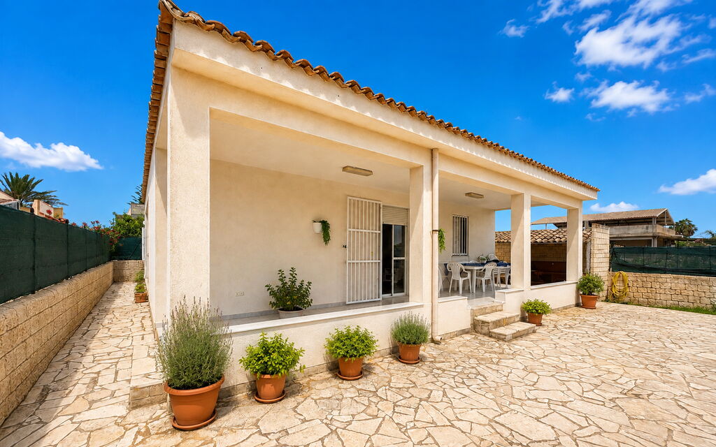 Villa Franca: Autunno, Balcone / Terrazza / Patio, Estate, Giardino, Primavera