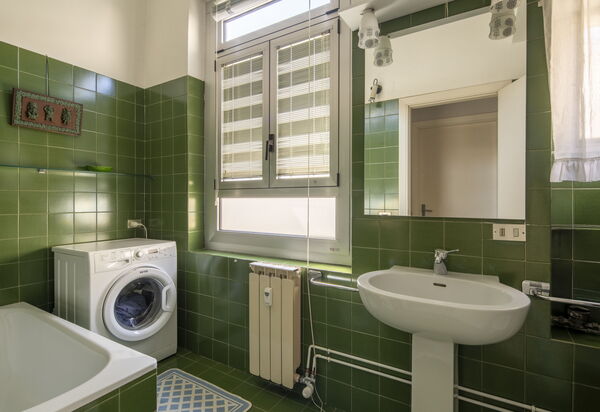La Terrazza in Centro, Genova: Autumn, Bathroom, Spring, Summer