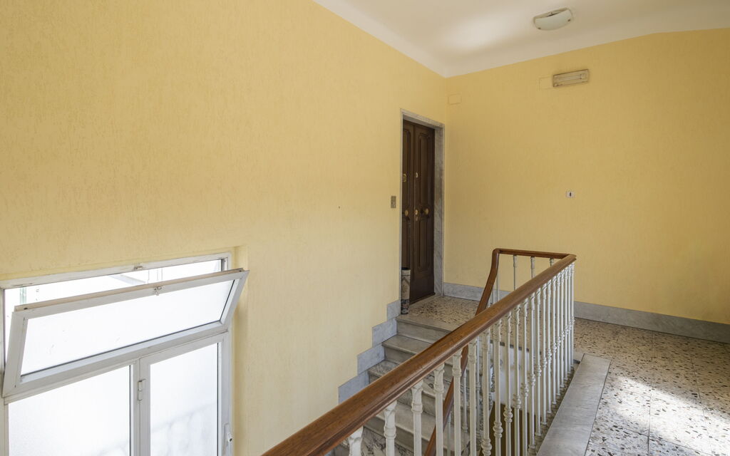 La Terrazza in Centro, Genova: Autumn, Room Detail, Spring, Summer