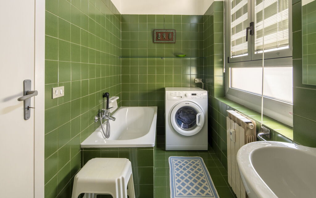 La Terrazza in Centro, Genova: Autumn, Bathroom, Spring, Summer