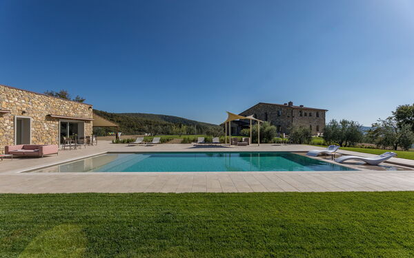 La Calcinaia Country Villa, Bucine: Autunno, Estate, Piscina, Primavera