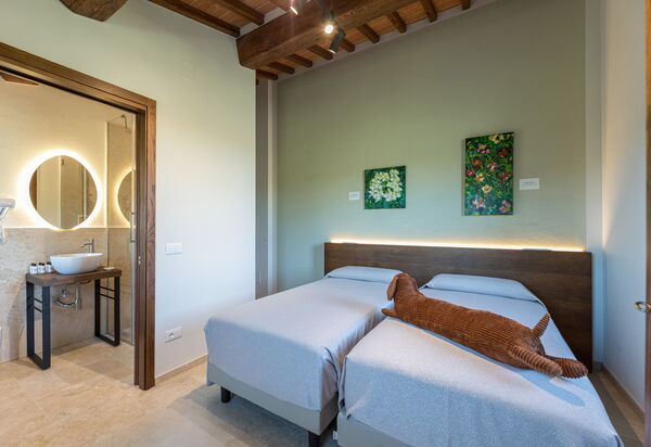 La Calcinaia Country House, Bucine: Autumn, Bedroom, Spring, Summer