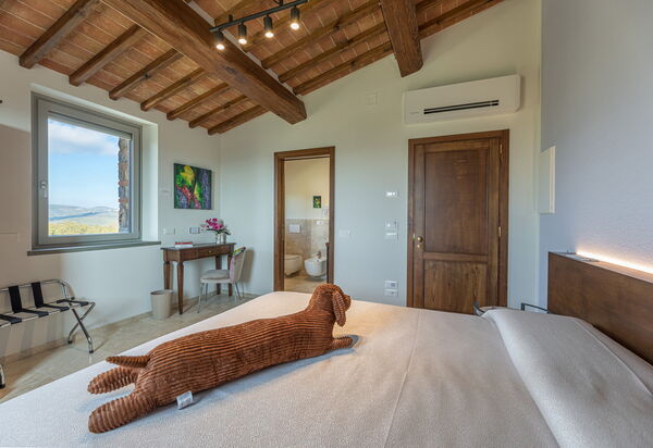 La Calcinaia Country House, Bucine: Autumn, Bedroom, Spring, Summer