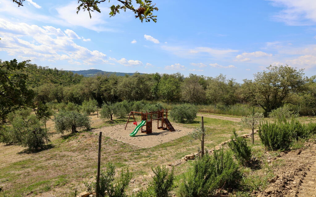 La Calcinaia Country Villa, Bucine: Autumn, Garden, Spring, Summer