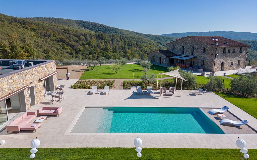 La Calcinaia Country House, Bucine: Autunno, Estate, Piscina, Primavera