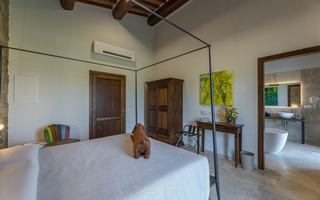 La Calcinaia Country House, Bucine: Autunno, Camera da letto, Estate, Primavera
