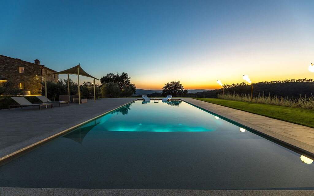 La Calcinaia Country House, Bucine: Autunno, Estate, Piscina, Primavera