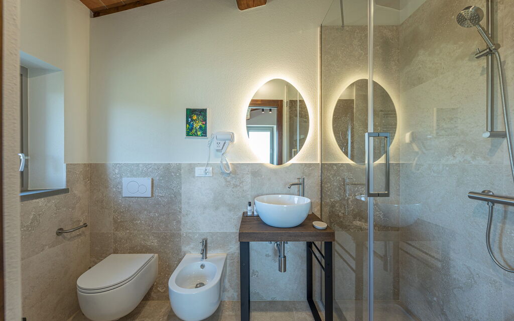 La Calcinaia Country House, Bucine: Autunno, Bagno, Estate, Primavera