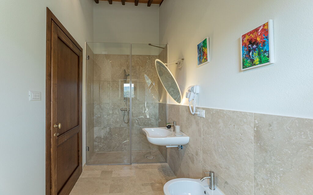 La Calcinaia Country House, Bucine: Autunno, Bagno, Estate, Primavera