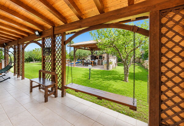 Villa Patrizia: Autunno, Balcone / Terrazza / Patio, Estate, Giardino, Primavera