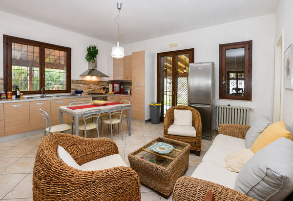 Villa Patrizia: Autunno, Cucina, Estate, Primavera, Soggiorno