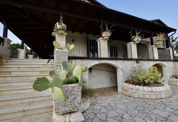 Villa Patrizia: Autunno, Entrata Principale, Estate, Primavera