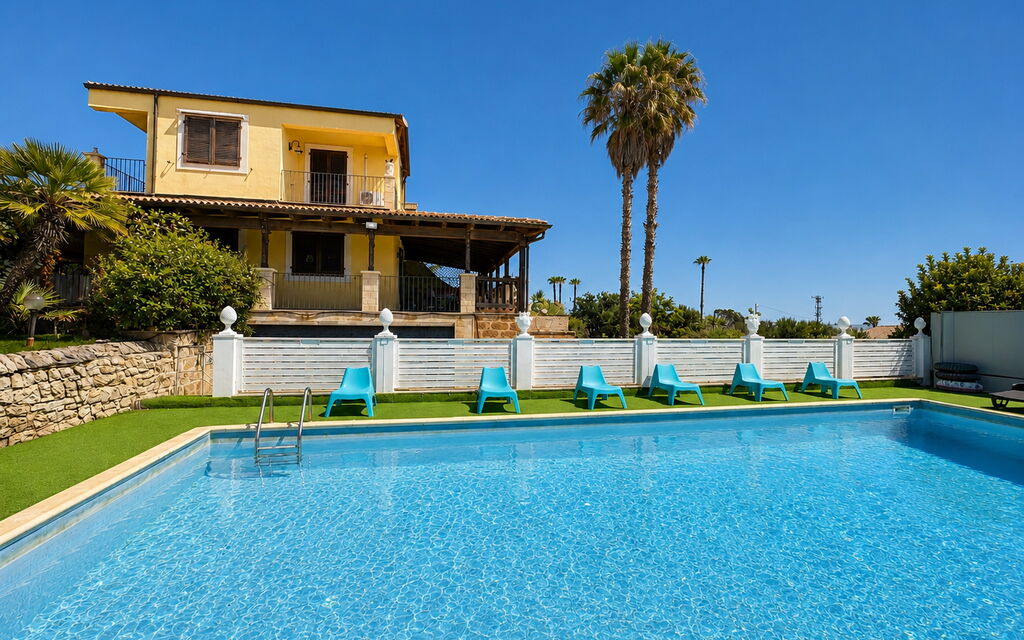 Villa Patrizia: Autunno, Estate, Giardino, Piscina, Primavera