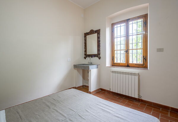 Casale le Lupe Apartments: Autunno, Camera da letto, Estate, Primavera