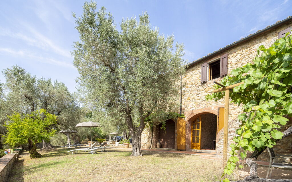Casale le Lupe Apartments: Autumn, Spring, Summer