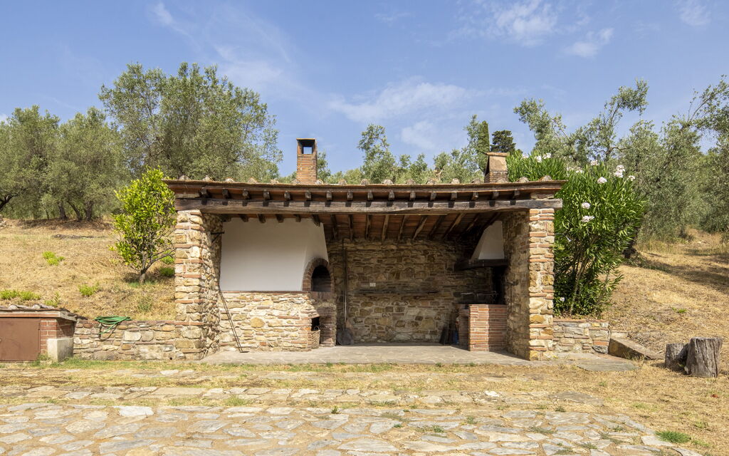 Casale le Lupe Apartments: Autumn, Garden, Spring, Summer