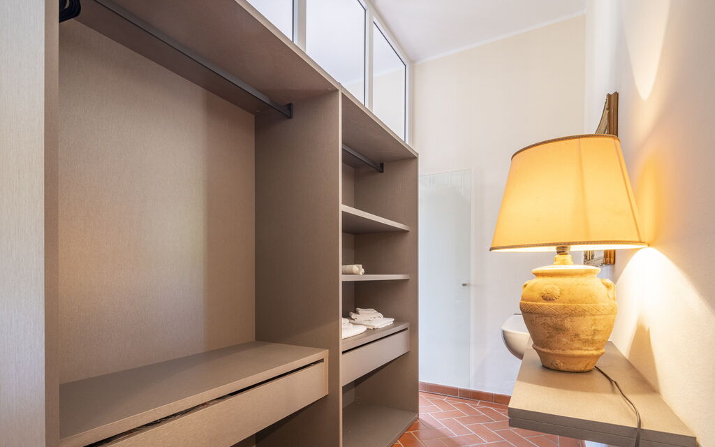 Casale le Lupe Apartments - : Autumn, Room Detail, Spring, Summer