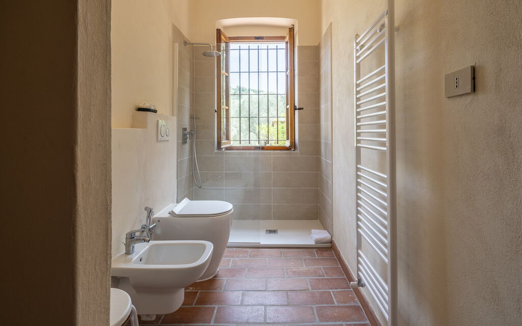 Casale le Lupe Apartments - : Autumn, Bathroom, Spring, Summer