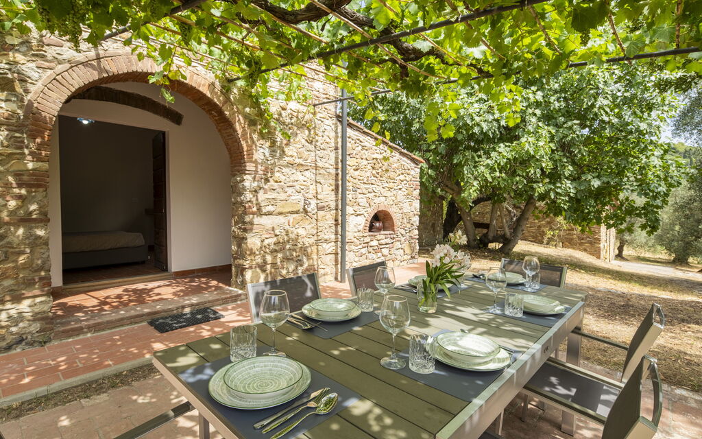 Casale le Lupe Apartments - : Autumn, Garden, Spring, Summer
