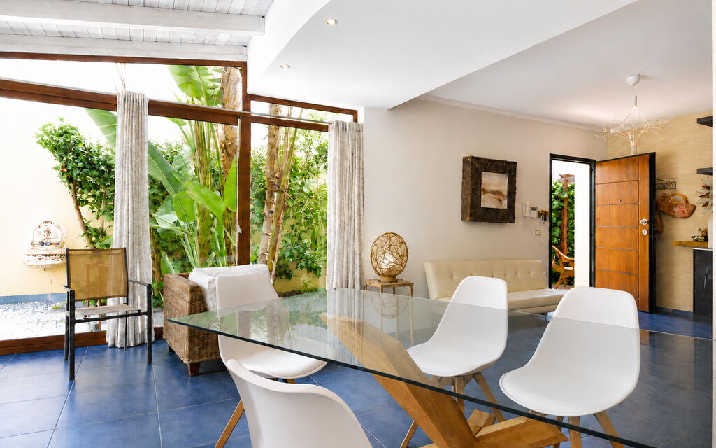 Villa Cristiana: Autumn, Kitchen, Living Room, Spring, Summer