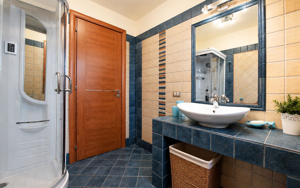 Villa Cristiana: Autumn, Bathroom, Spring, Summer