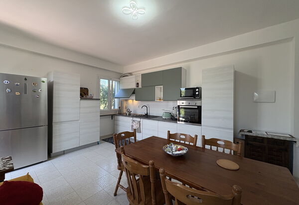 La Casa dei Melograni: Autumn, Kitchen, Spring, Summer