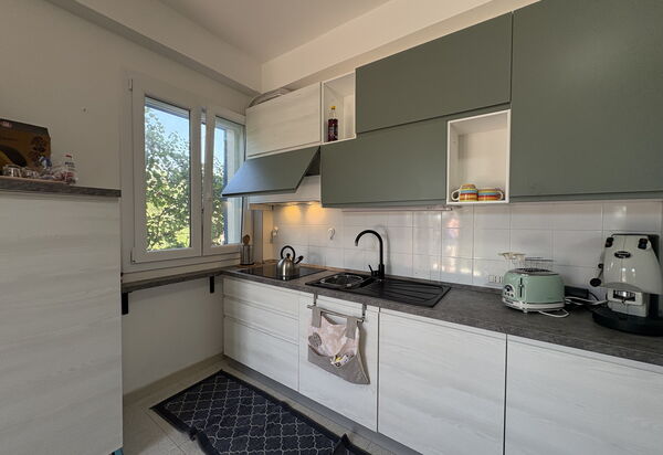La Casa dei Melograni: Autumn, Kitchen, Spring, Summer