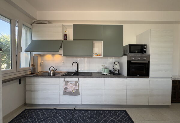 La Casa dei Melograni: Autumn, Kitchen, Spring, Summer