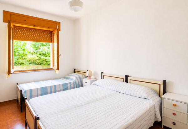 Casa Bianca, Budoni: Autumn, Bedroom, Spring, Summer