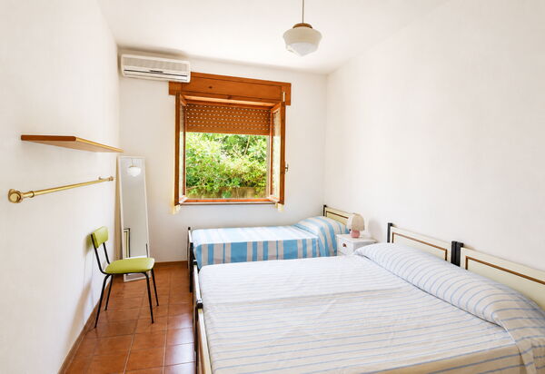Casa Bianca, Budoni: Autumn, Bedroom, Spring, Summer