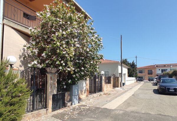 Casa Bianca, Budoni: Autumn, Main Entrance, Spring, Summer