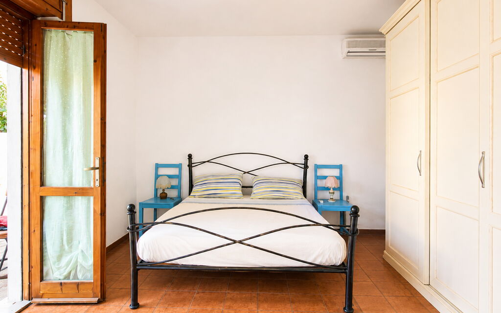 Casa Bianca, Budoni: Autumn, Bedroom, Spring, Summer
