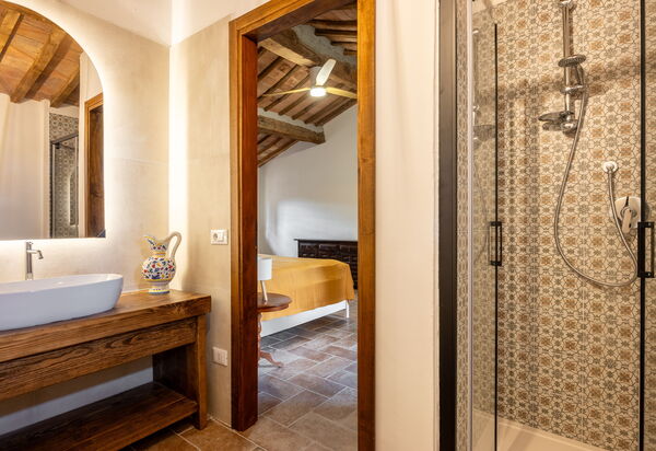 Casa Clara Pool, Casole Elsa, Monti: Autumn, Bathroom, Spring, Summer