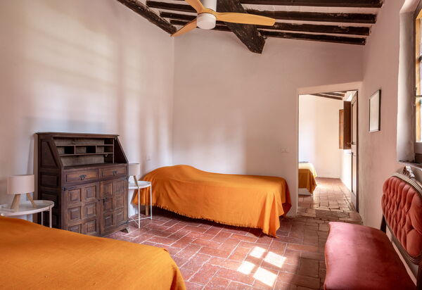 Casa Clara Pool, Casole Elsa, Monti: Autumn, Bedroom, Spring, Summer