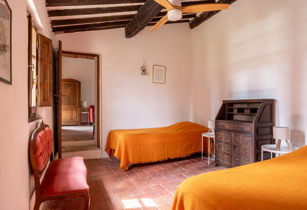 Casa Clara Pool, Casole Elsa, Monti: Autumn, Bedroom, Spring, Summer