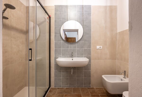 Casa Clara Pool, Casole Elsa, Monti: Autumn, Bathroom, Spring, Summer