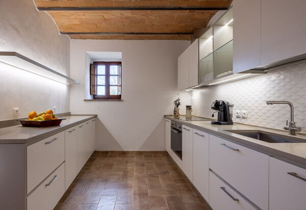 Casa Clara Pool, Casole Elsa, Monti: Autumn, Kitchen, Spring, Summer